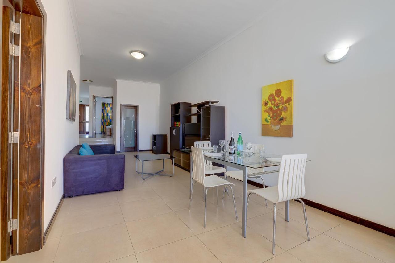 Modern 2 Bedroom Maisonette In Central Sliema Ngoại thất bức ảnh